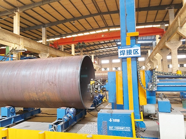 Long straight seam pipe